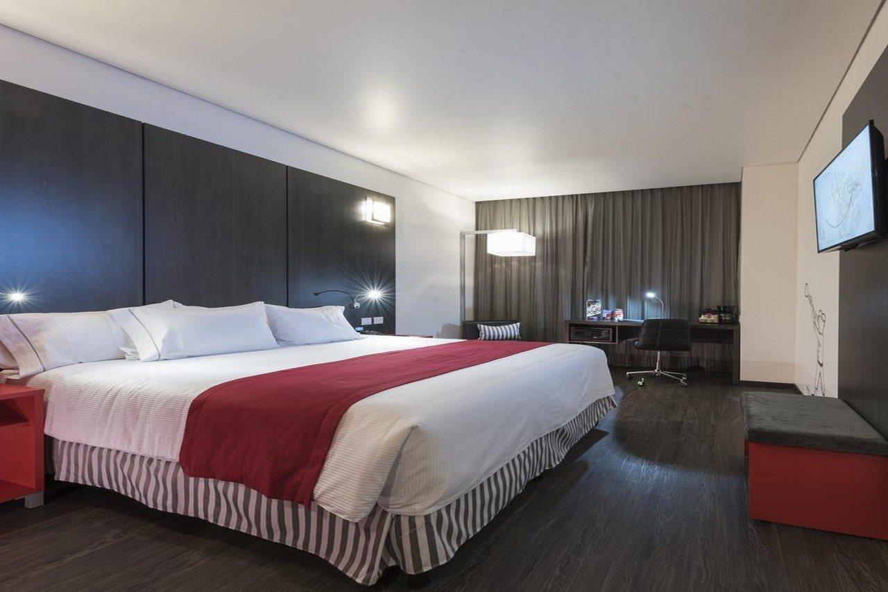 Ramada Encore By Wyndham Guadalajara Sur Palomar Exterior foto