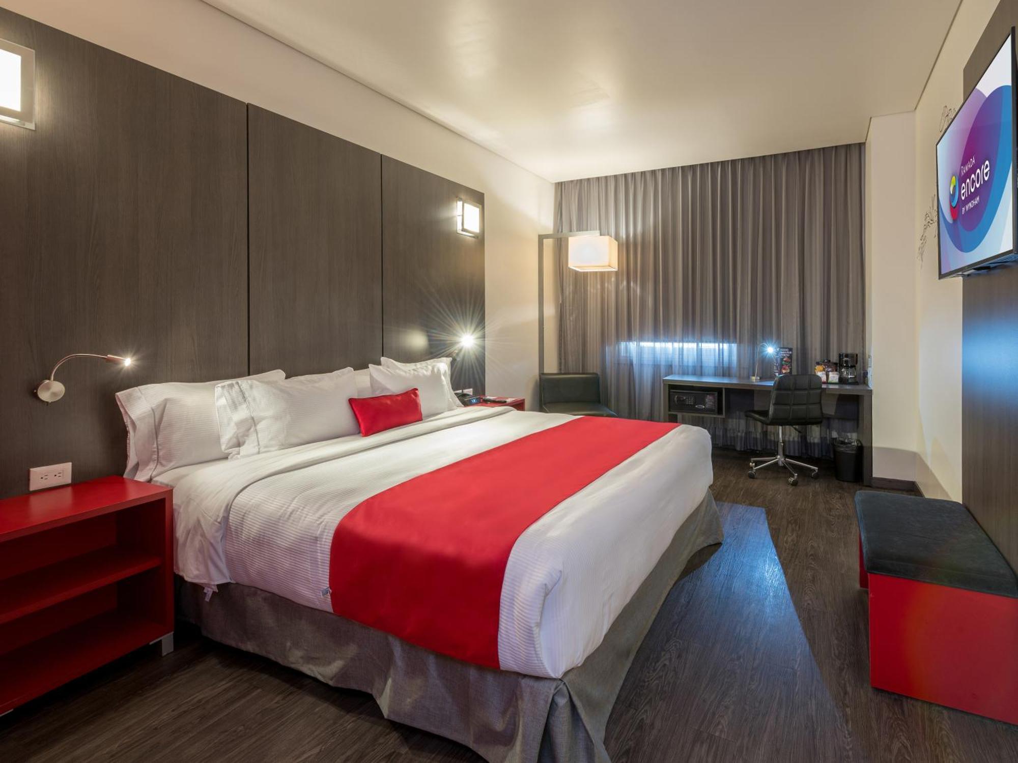 Ramada Encore By Wyndham Guadalajara Sur Palomar Exterior foto